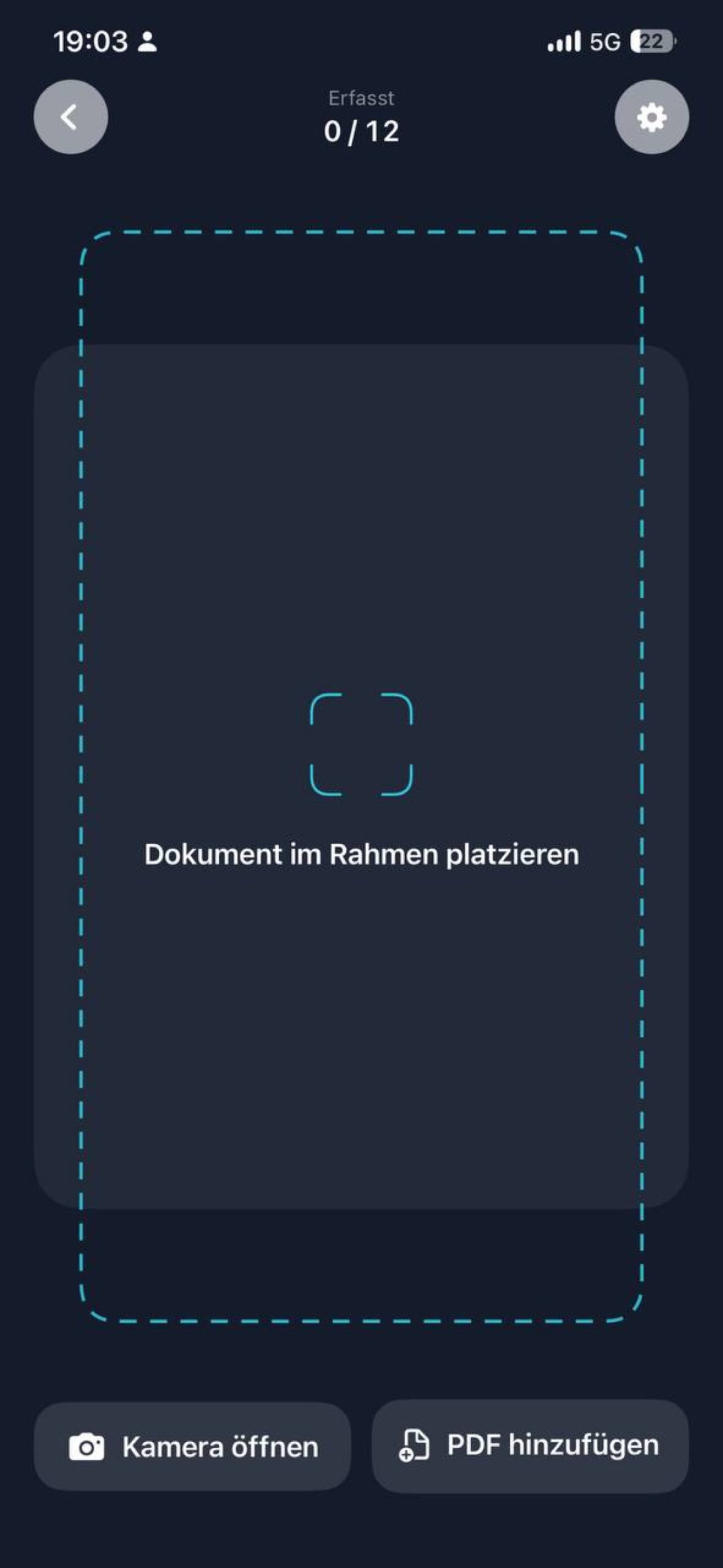 DocZen strukturiert ein gescanntes Dokument und hebt wichtige Informationen hervor.